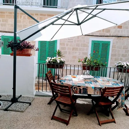 20 Archi מונופולי